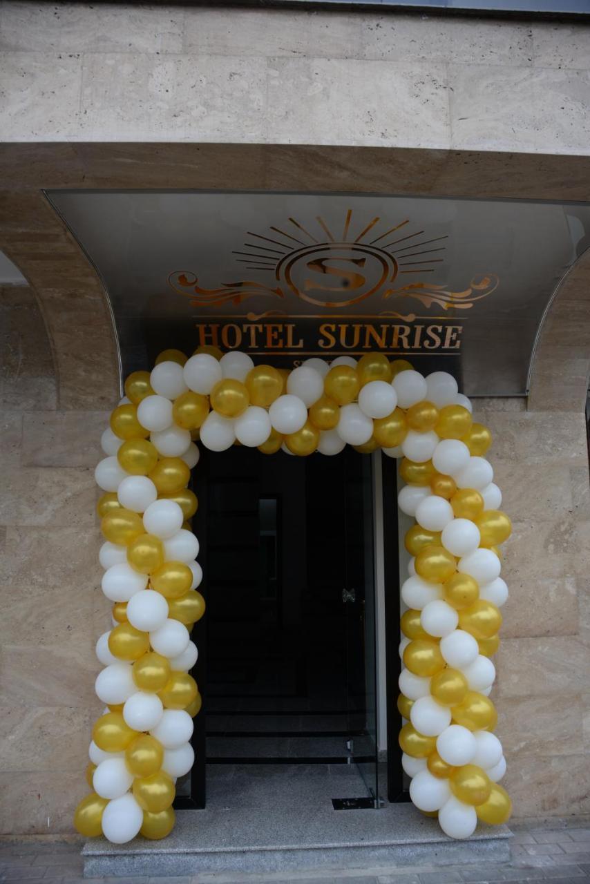 Sunrise Hotel Batoemi Buitenkant foto